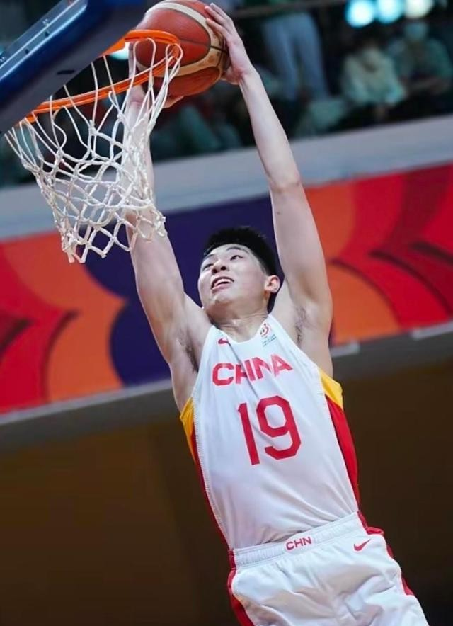 Crown Sports-关于转折点！广厦男篮门线救险，德甲冲刺阶段攻防权衡，质疑声仍在，轮换策略成焦点的信息